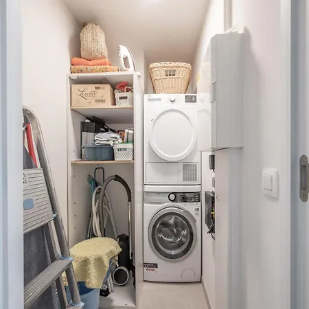 In With Stunning Sea Views